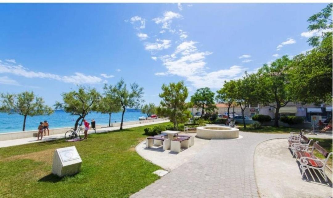 Apartmani Kulin 2 Kastela Exterior photo